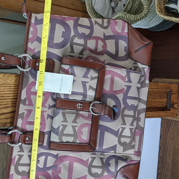 Business tote or purse you choose. Either way can't go wrong - Picture 2 of 5